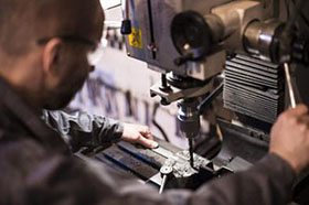 Reliable locksmith make keys